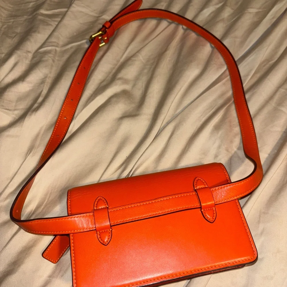 Coach Bandit Crossbody - Picture 2 of 5